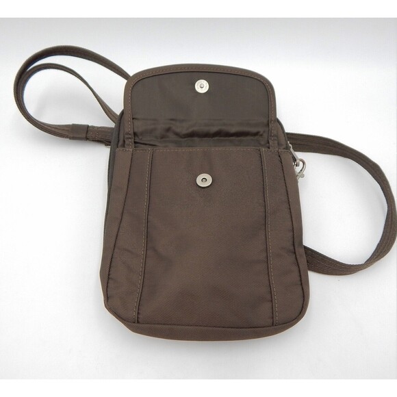 Travelon Anti-Theft Signature Quilted Slim Pouch Olive Green Crossbody Bag 42759 - Picture 2 of 12